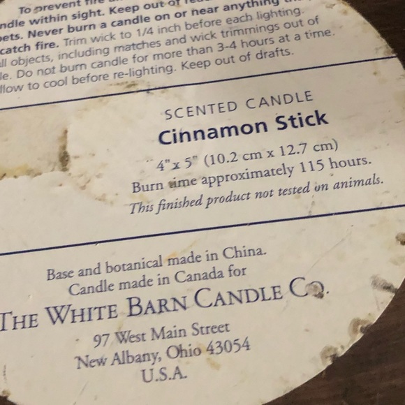 White Barn Candle - Picture 5 of 5